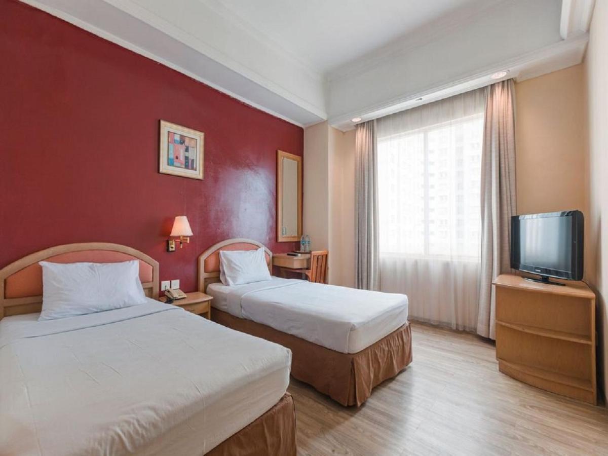 Hotel Bulevar Tanjung Duren Джакарта Екстериор снимка