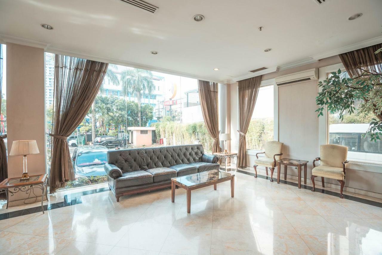 Hotel Bulevar Tanjung Duren Джакарта Екстериор снимка
